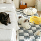 Couverture de tapis de sol pour animaux de compagnie de couleur crème et à carreaux